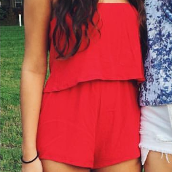 Red strapless romper - Picture 4 of 4